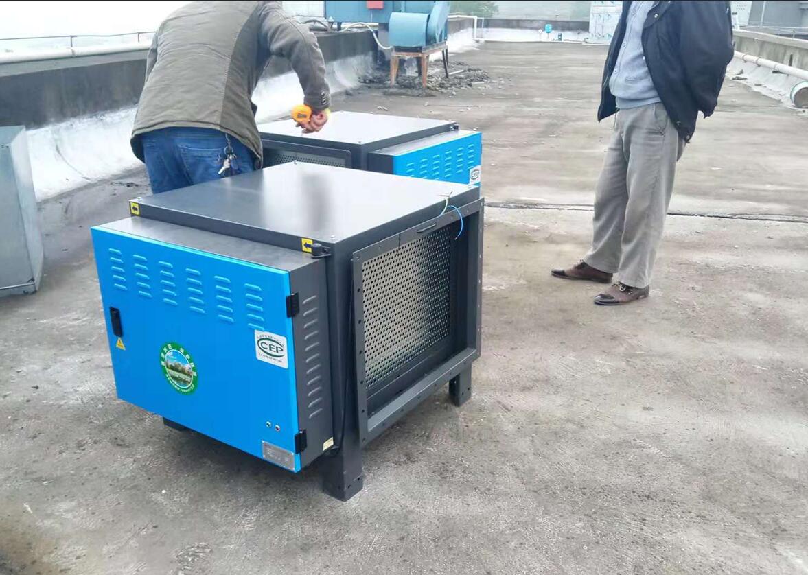 食堂油煙(yān)治理(lǐ)&mdash;&mdash;某中學食堂